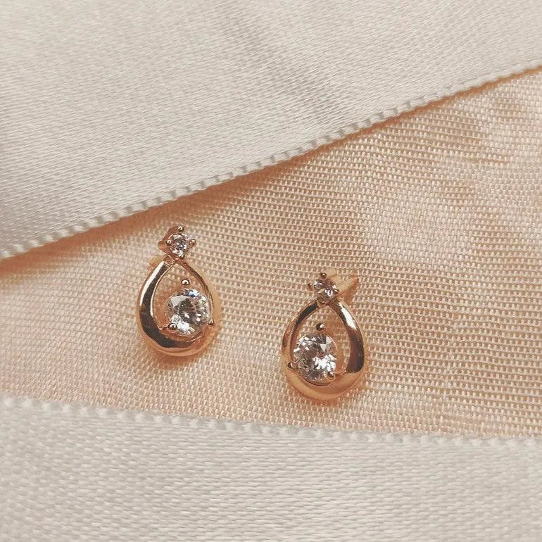 Droplet with Zircon Silver Earrings - Rivansh