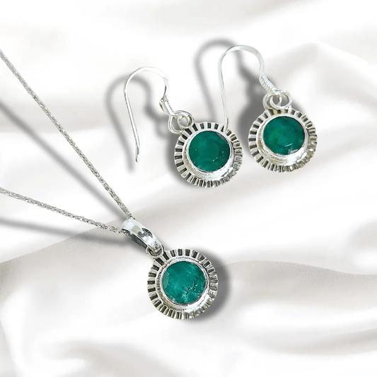 Green Stone Sunflower Pendent Sterling Silver Pendant Set with Chain for Women