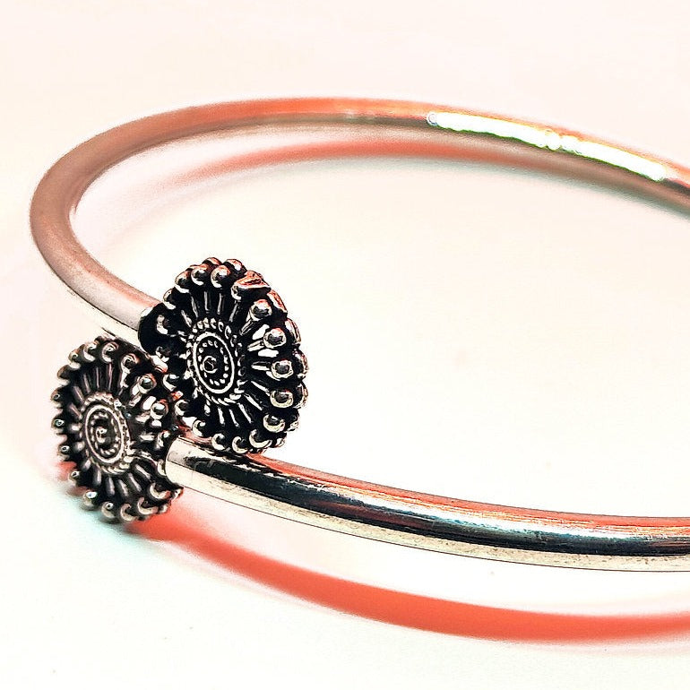 Exotic Silver Bangle for Women - Rivansh