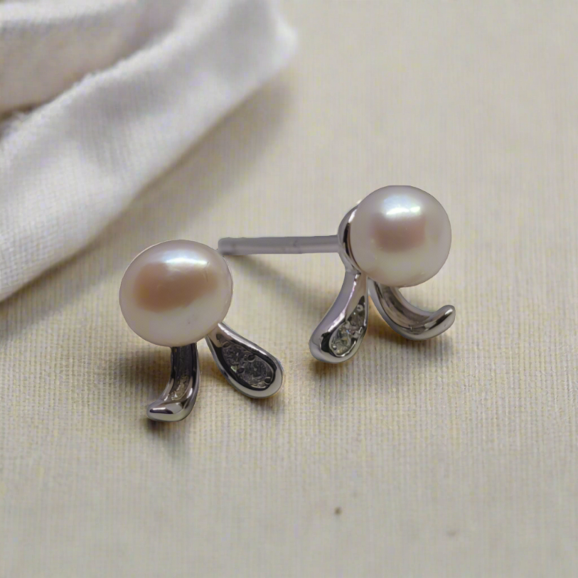 Pearl 925 Studs Earrings for Women