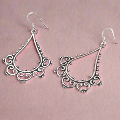 Queen's Traditional Earrings for Women