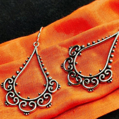 Queen"s Traditional Earrings for Women - Rivansh